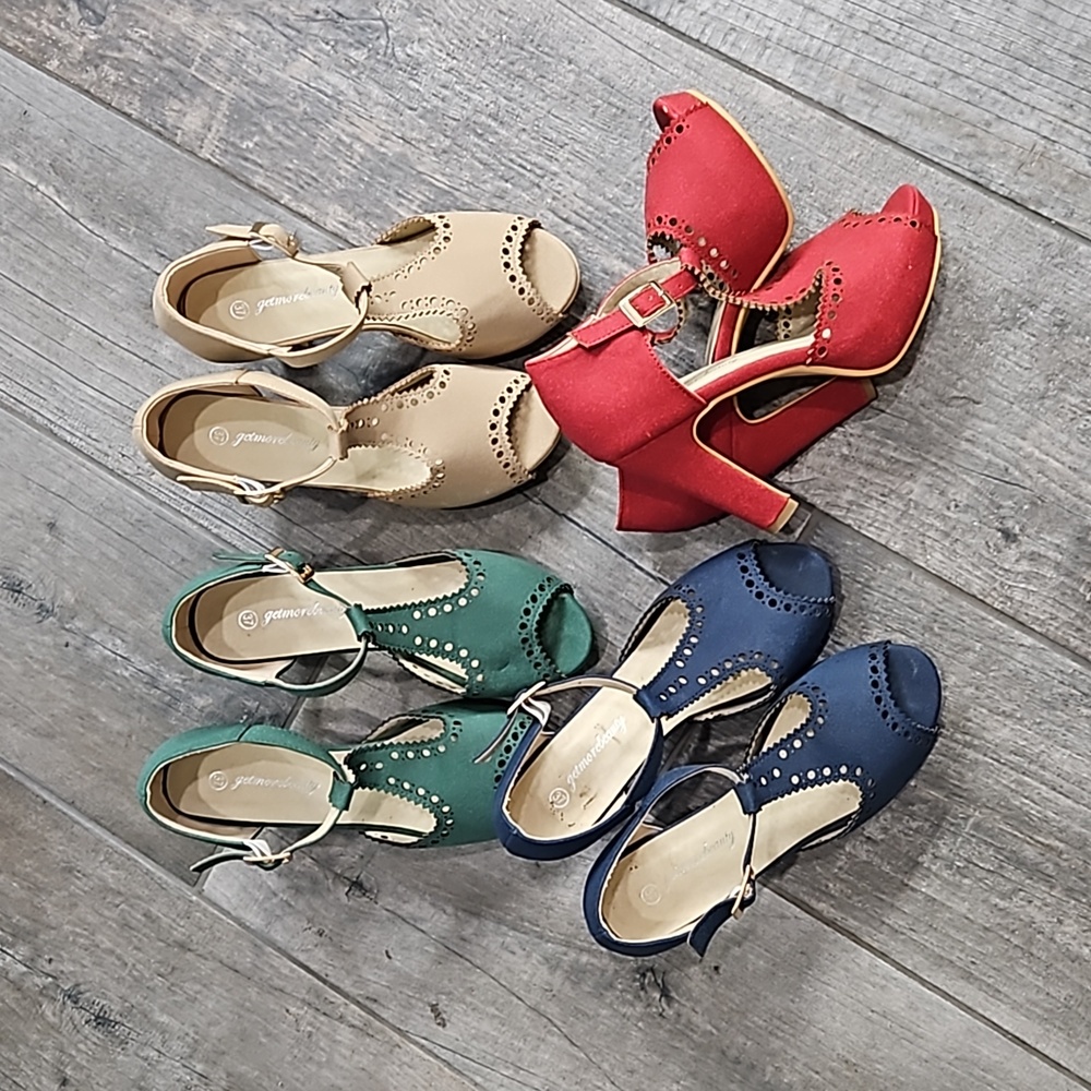 4 Pair of Retro Style Shoes
